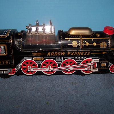 LOT 187 TIN LITHO BATTERY OPERATED ARROW EXPRESS LOCOMOTIVE