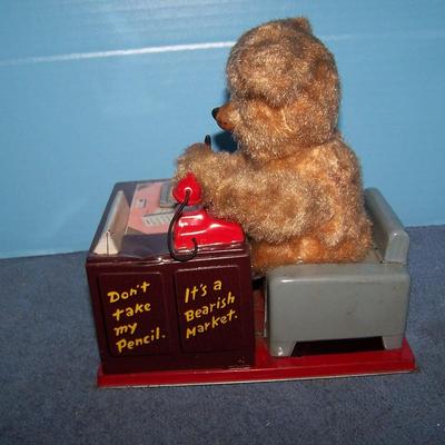 LOT 189 VINTAGE TIN LITHO BATTERY OP TOY LINE MAR TELEPHONE BEAR