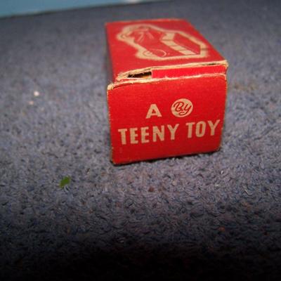 LOT 197 A TEENY TOY CLOCWORK VEHICLE