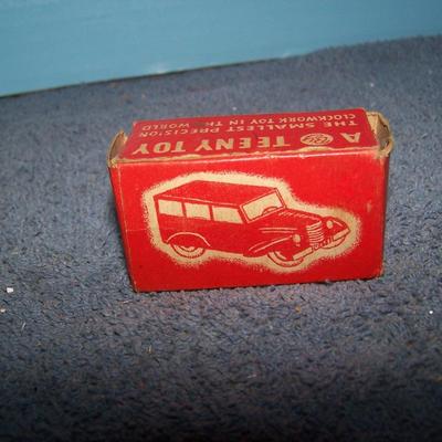 LOT 197 A TEENY TOY CLOCWORK VEHICLE