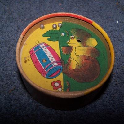 LOT 198 SMALL BAGATELLE & BALL PUZZLE-2 SIDED