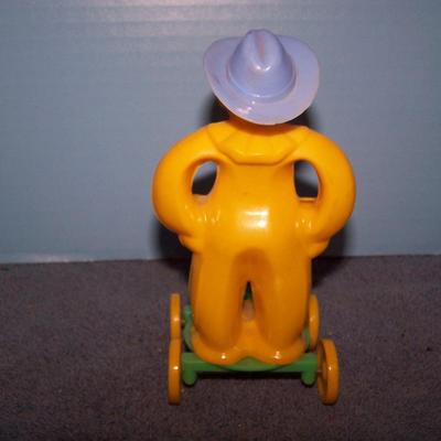 LOT 204 ROSBRO HARD PLASTIC PULL TOYS FIGURES CANDY HOLDERS