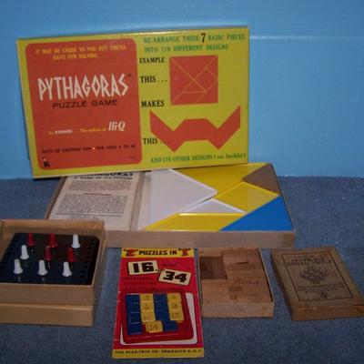LOT 207 GREAT VINTAGE PUZZLES & GAMES