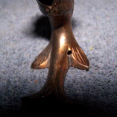 LOT 214 VINTAGE CAST IRON SCOTTY DOG & METAL FISH
