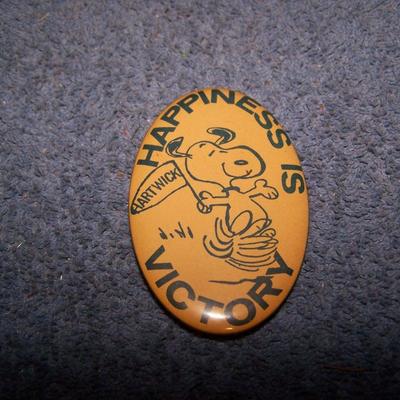 LOT 216 COLLECTABLE MCM SNOOPY/PEANUTS STUFF