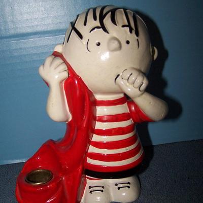 LOT 216 COLLECTABLE MCM SNOOPY/PEANUTS STUFF