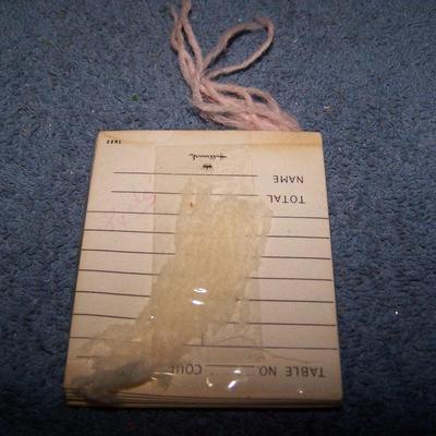 LOT 217 VINTAGE HALLMARK PLACECARDS/TALLYS/INVITATIONS/NAPKINS