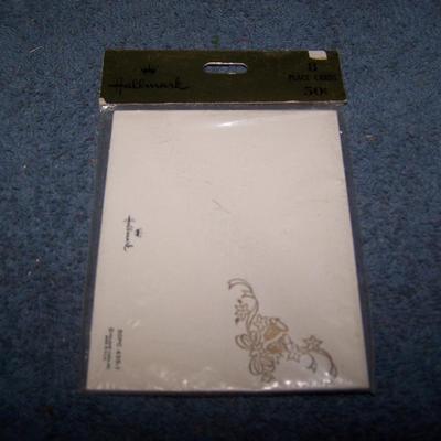 LOT 217 VINTAGE HALLMARK PLACECARDS/TALLYS/INVITATIONS/NAPKINS