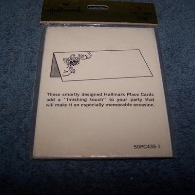 LOT 217 VINTAGE HALLMARK PLACECARDS/TALLYS/INVITATIONS/NAPKINS