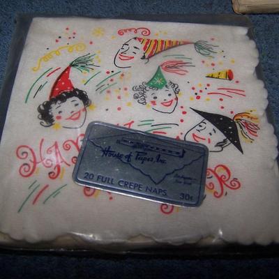 LOT 218 VINTAGE HOUSE OF PAPER HAPPY NEW YEAR NAPKINS