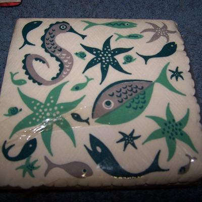 LOT 219 VINTAGE PAPER NAPKINS MANY DESIGNS GREAT GRAPHICS