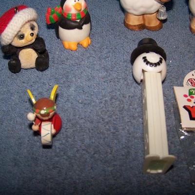 LOT 223 MISC COLLECTABLE CHRISTMAS