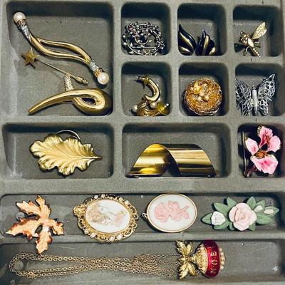 Jewelry Tray Lot 1