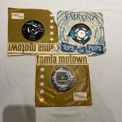 Collection of Vintage 45s (D-MG)