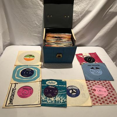 Collection of Vintage 45s (D-MG)