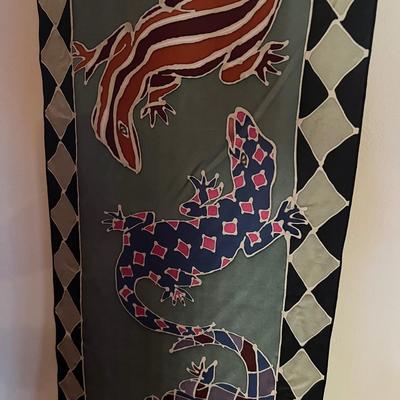 Batik On Silk Wall Hanging (UH-RG)