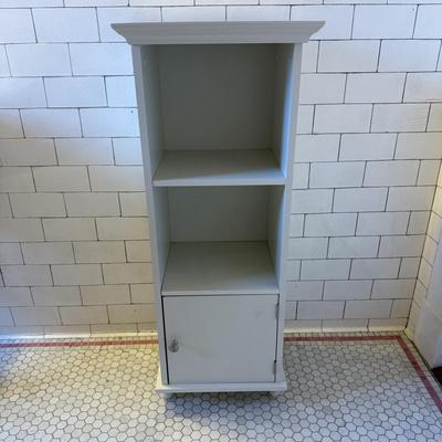 Small Cabinet with Shelves (B2-MK)