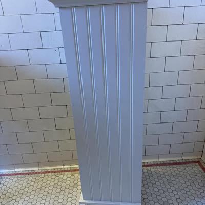Small Cabinet with Shelves (B2-MK)