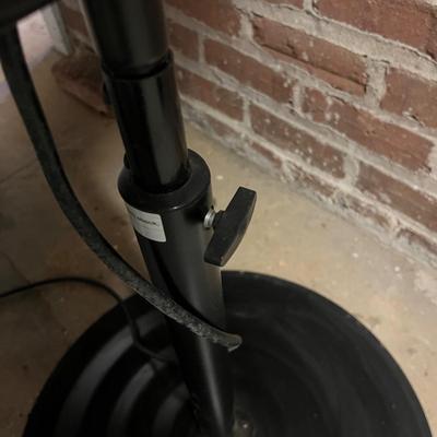 Utilitech Metal Pedestal Fan (BS1-MG)