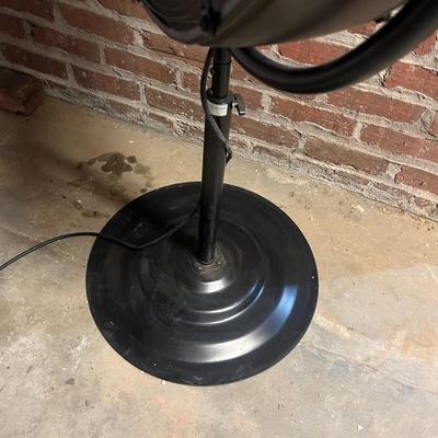 Utilitech Metal Pedestal Fan (BS1-MG)