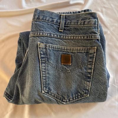 Carhartt, Levi’s, Wrangler and Other Men’s Pants and Shorts - Sizes 32-34 (B3-DZ)