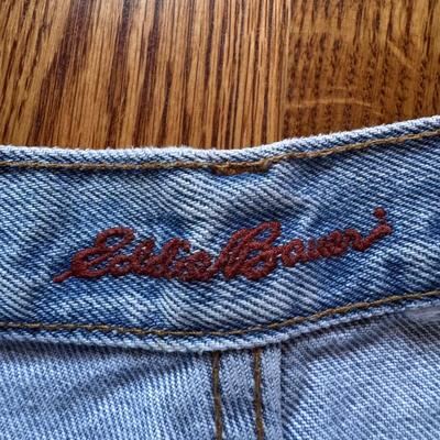 Carhartt, Levi’s, Wrangler and Other Men’s Pants and Shorts - Sizes 32-34 (B3-DZ)