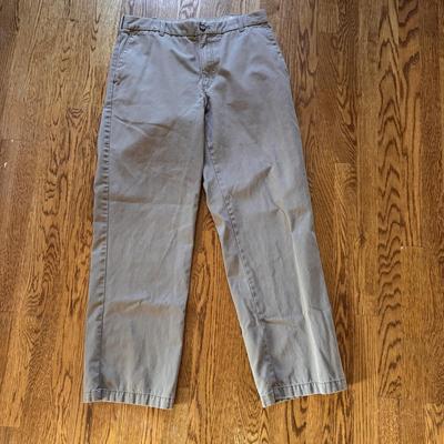 Carhartt, Levi’s, Wrangler and Other Men’s Pants and Shorts - Sizes 32-34 (B3-DZ)