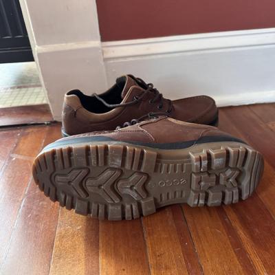 Ecco, Sketchers, New Balance and Other Men’s Shoes - Sizes 10-12 (B2-DZ)
