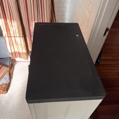Enviro Elements Plastic Storage Cabinet (UB-DZ)