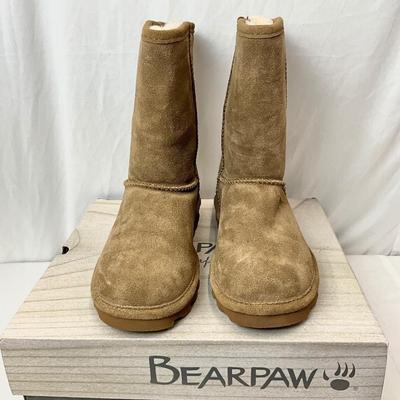 Lot A 103. NIB BEARPAW Elle, Hickory II Size 8