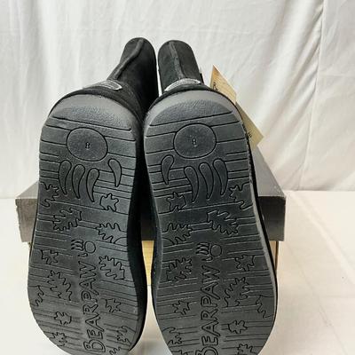 Lot A 105 NIB BEARPAW Emma Short - Black II Size 8