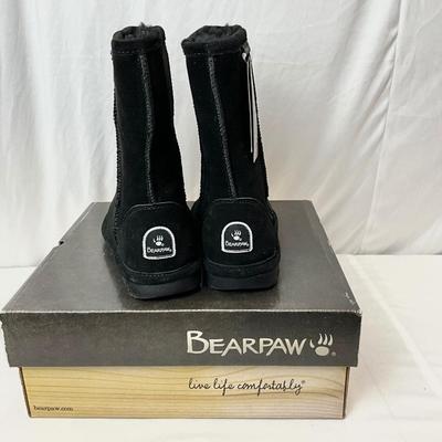 Lot A 105 NIB BEARPAW Emma Short - Black II Size 8