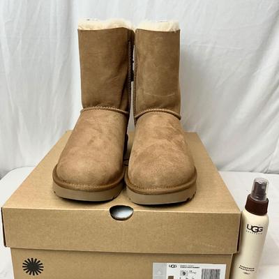 Lot A 107 NIB UGG Bailey Bow II Shimmer Chestnut Size 9