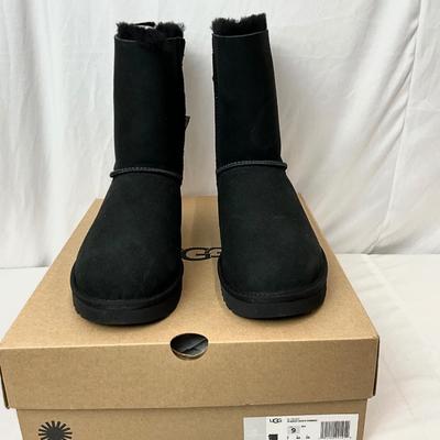 Lot A 109 NIB UGG Bailey Bow II Shimmer - Chestnut Size 9