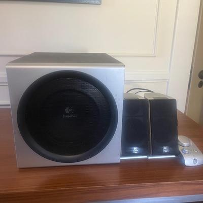 Logitech Subwoofer & Speakers (UO-MG)
