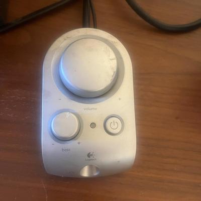 Logitech Subwoofer & Speakers (UO-MG)