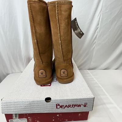Lot A 111 NIB BEARPAW Blanca Tall II - Hickory Size 9
