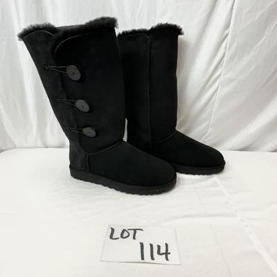Lot A 114 New-No Box UGG Bailey Suede Button Triplet II Tall - Black Size 9