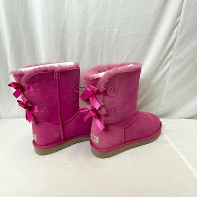 Lot A 117 New-No Box UGG Bailey Bow II - Pink Size 8