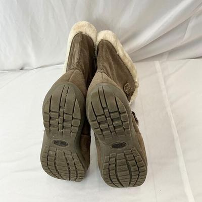 Lot A 119 Two Pair of Sporto Ladies Winter Boots, Suede Faux Fur - Black Size 8 & Tan Size 8.5