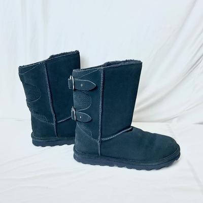 Lot A 120 Two Pair of BEARPAW Suede Boots Size 9