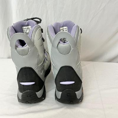 Lot C 122 Swiss Gear Winter Boots (size 8) & Tek Gear Fleece Jacket (size XXL)