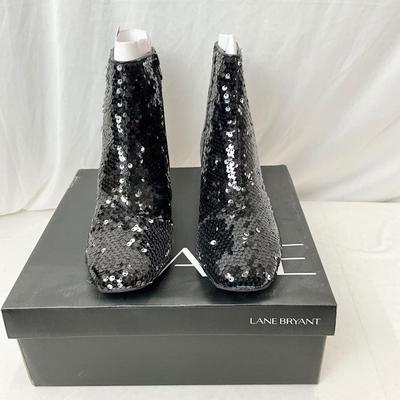 Lot G 125. NIB Lane Bryant Short Sequined Ankle Boots Size 8