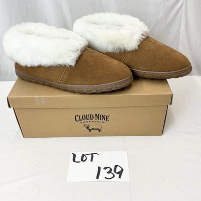 Lot A 139 Cloud Nine Sheepskin Ladies Booties - Chestnut Size 9