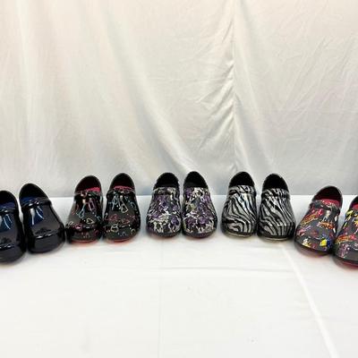 Lot B 145 Five Pair of Anywhere Clogs Size 5