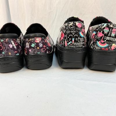 Lot B 146. Six Pair of Clogs, Variety of Brands - Size 6