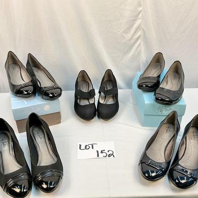 Lot C 152. Life Stride, Two NIB, Three Like New Size 9