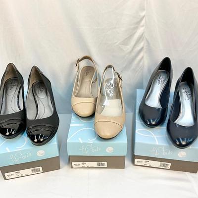 Lot C 153 NIB Three Pair of Life Stride Shoes Size 9.5-10