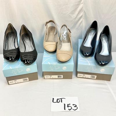 Lot C 153 NIB Three Pair of Life Stride Shoes Size 9.5-10