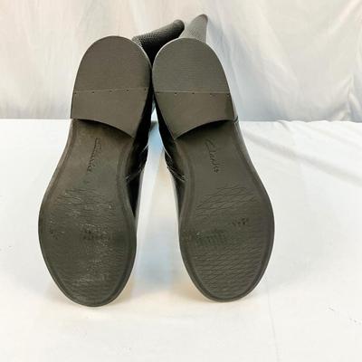 Lot C 154. NIB Clark’s Pita Arizona - Black Size 9